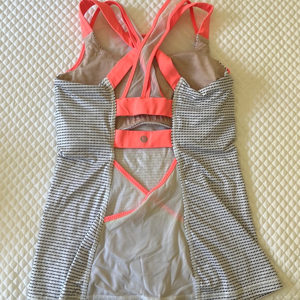 lululemon athletica high neck mesh luxtreme run tank size 6